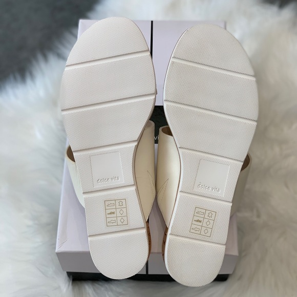 Dolce Vita Sandal - Picture 2 of 3